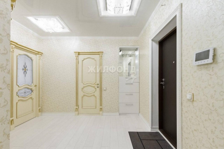 3-комн квартира Овражная, 13