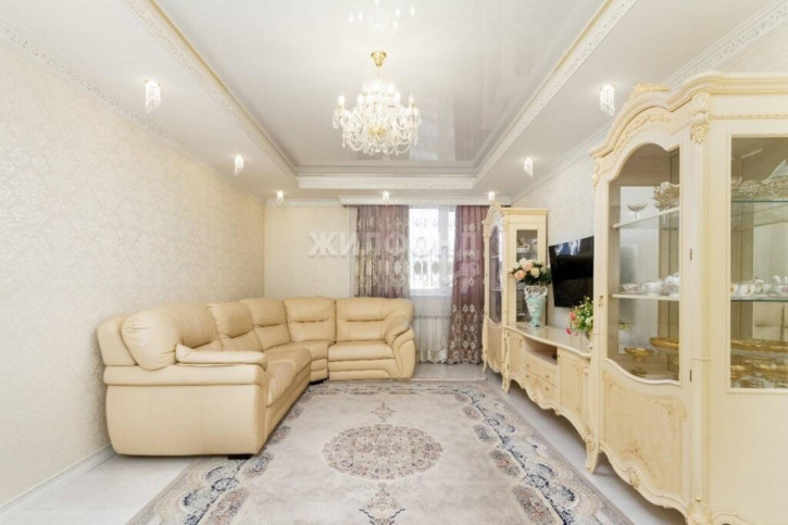 3-комн квартира Овражная, 13