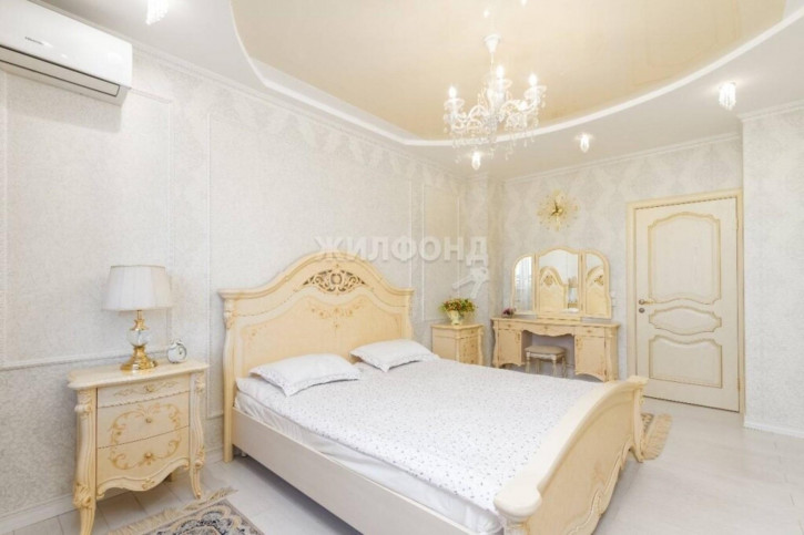 3-комн квартира Овражная, 13