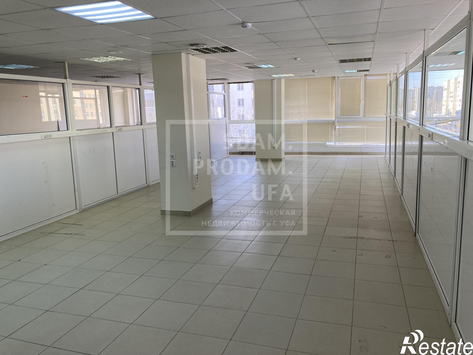 Сдать офис, помещение под офис за 393 300 рублей на Кирова улица, д.52