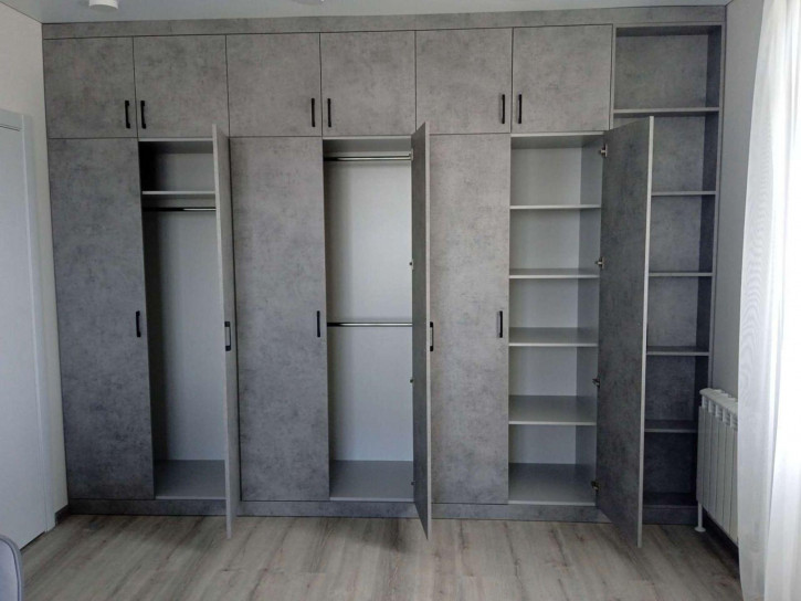 2-комн квартира Луначарского улица, 5