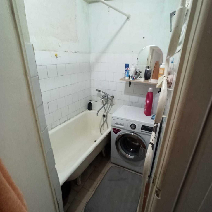 3-комн квартира Свободы улица, 228