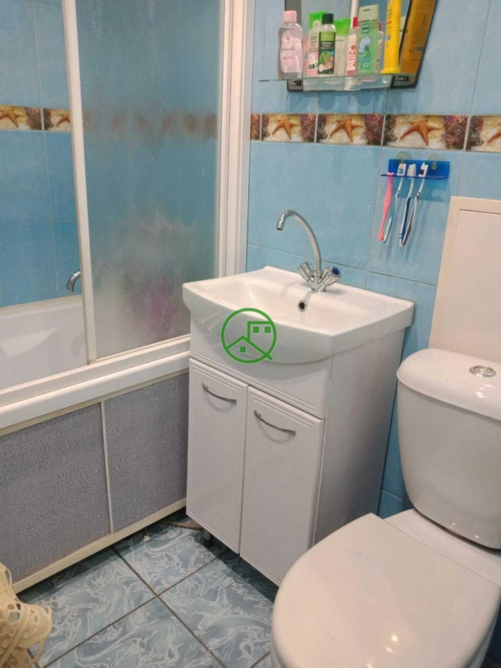 2-комн квартира Декабристов улица, 388 2-комн квартира Декабристов улица, 388