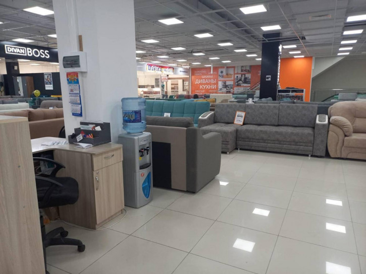 Торговое помещение Дыбенко улица, 33