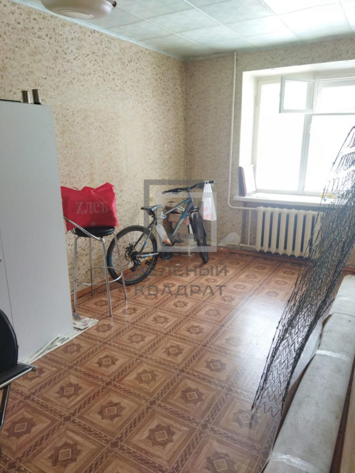 2-комн квартира Артёма ул, 17