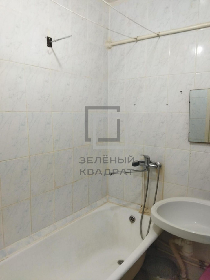 2-комн квартира Артёма ул, 17