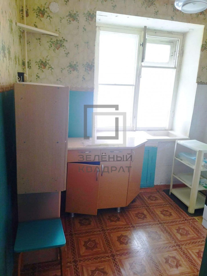 2-комн квартира Артёма ул, 17