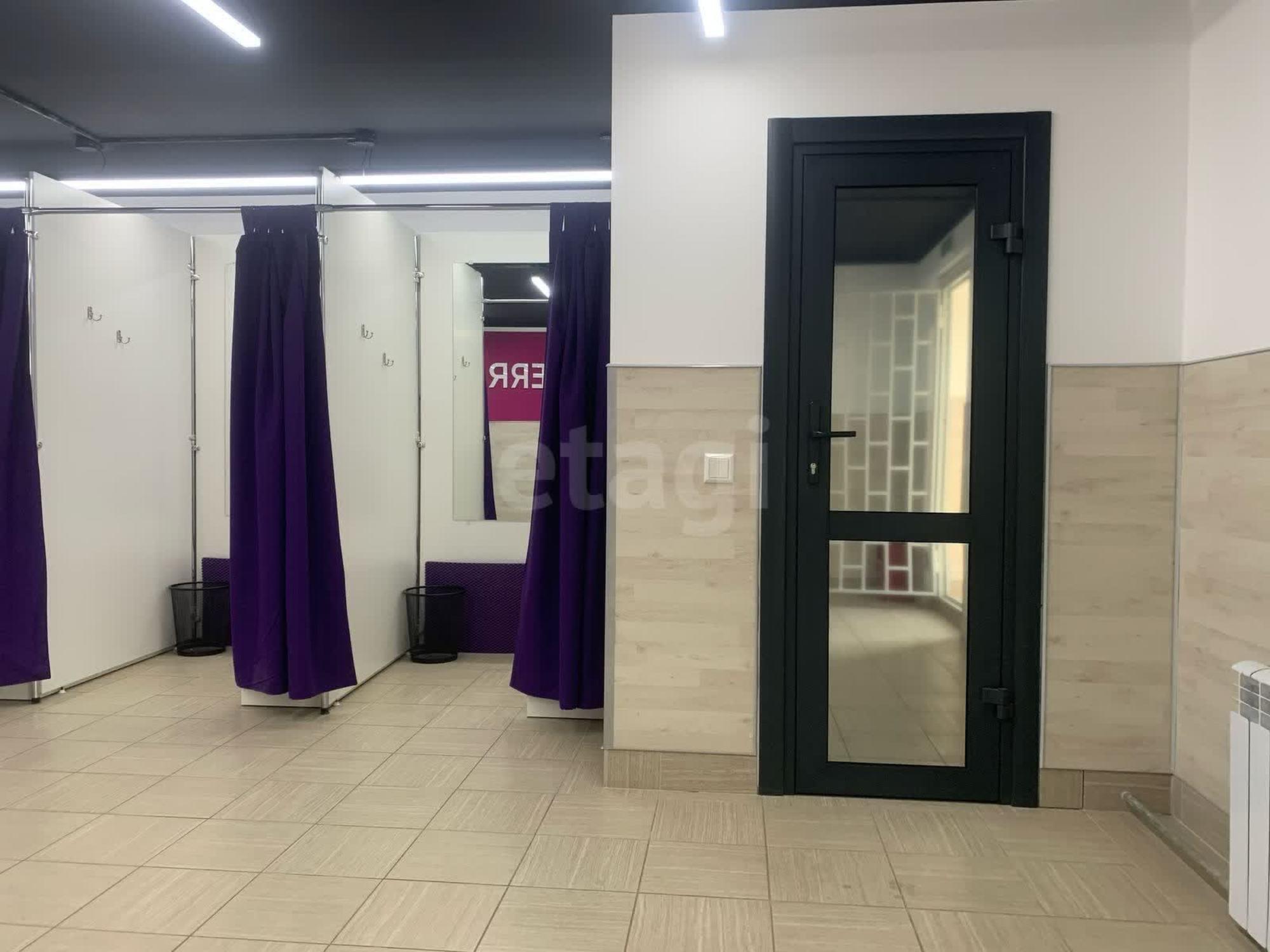 Купить помещение свободного назначения за 10 200 000 рублей на Пречистенская набережная, 74