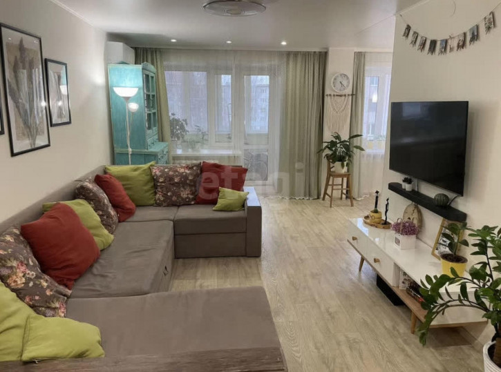 4-комн квартира улица Карла Маркса, 80а