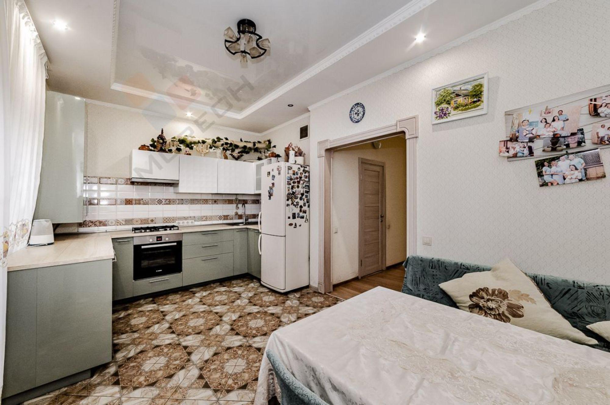 Купить дачу, дом, коттедж за 9 500 000 рублей на Дружбы ул, 60