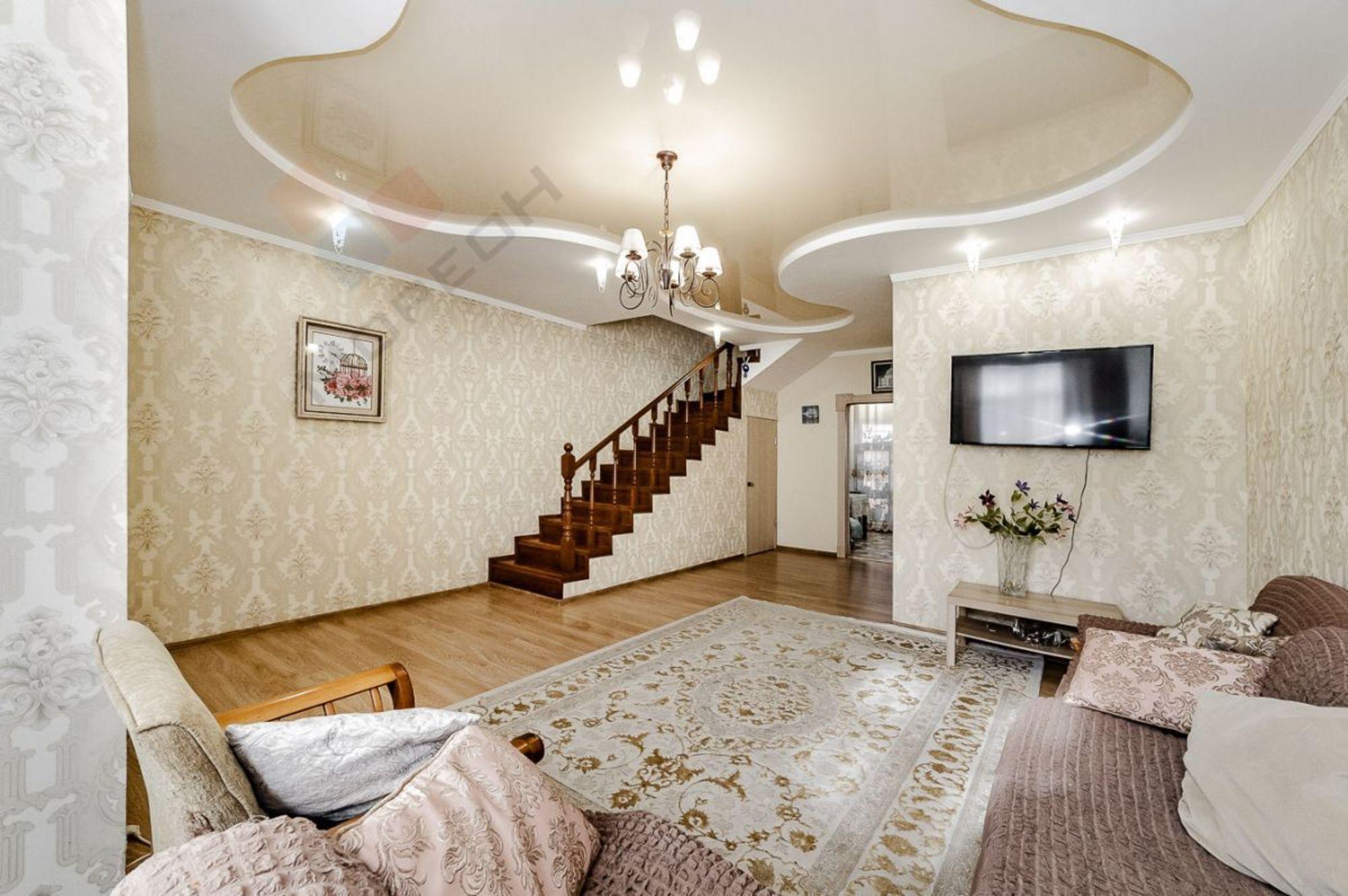 Купить дачу, дом, коттедж за 9 500 000 рублей на Дружбы ул, 60