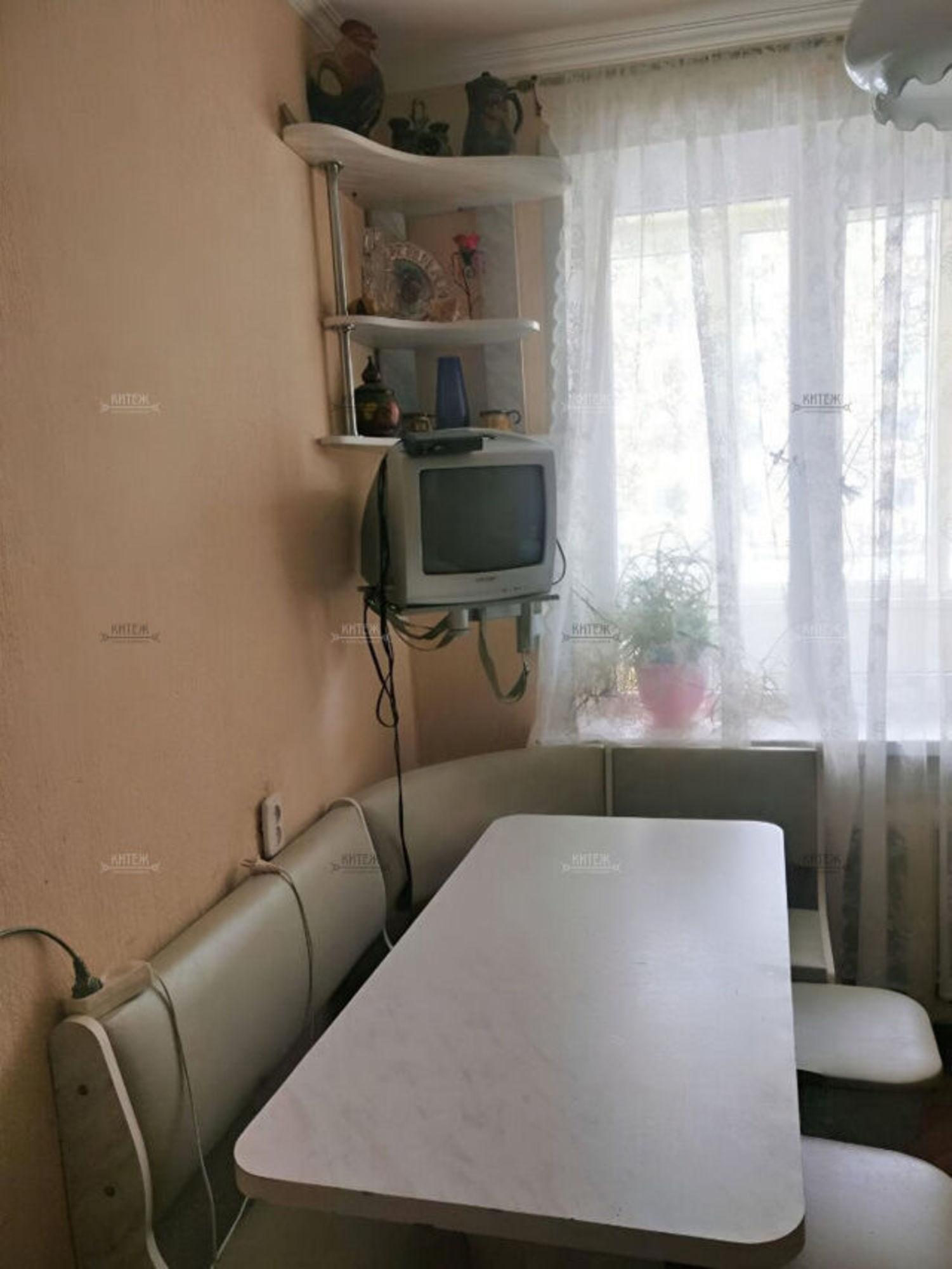 Купить квартиру за 2 700 000 рублей на Куровской мкр, Куровская ул, д.3