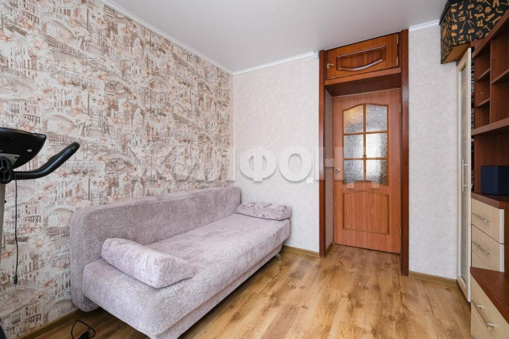 3-комн квартира Авиастроителей улица, д.1 3-комн квартира Авиастроителей улица, д.1