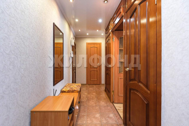 3-комн квартира Авиастроителей улица, д.1 3-комн квартира Авиастроителей улица, д.1