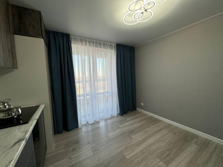 2-комн квартира в новом доме Академика Семёнова ул, 21