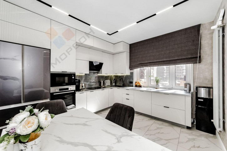 4-комн квартира Гаражная ул, 87