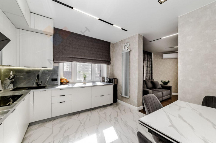 4-комн квартира Гаражная ул, 87