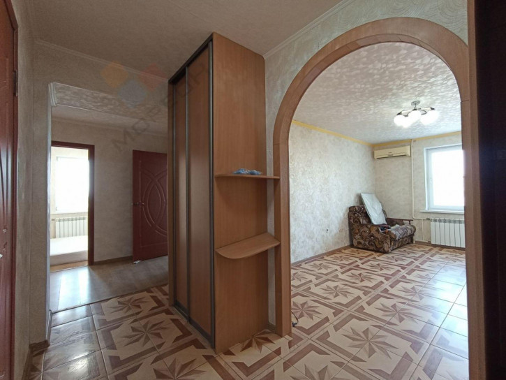 4-комн квартира Угольный пер, 12