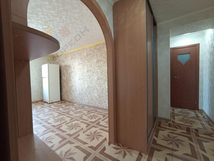 4-комн квартира Угольный пер, 12