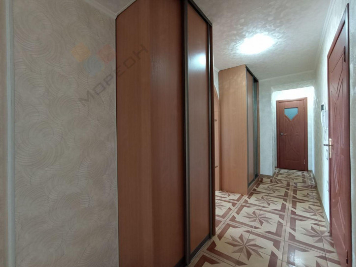 4-комн квартира Угольный пер, 12