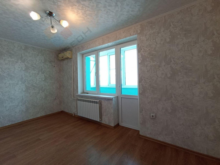4-комн квартира Угольный пер, 12