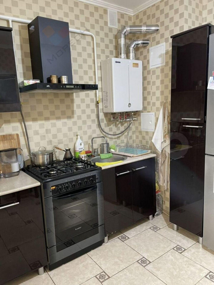 2-комн квартира Светлая ул, 24
