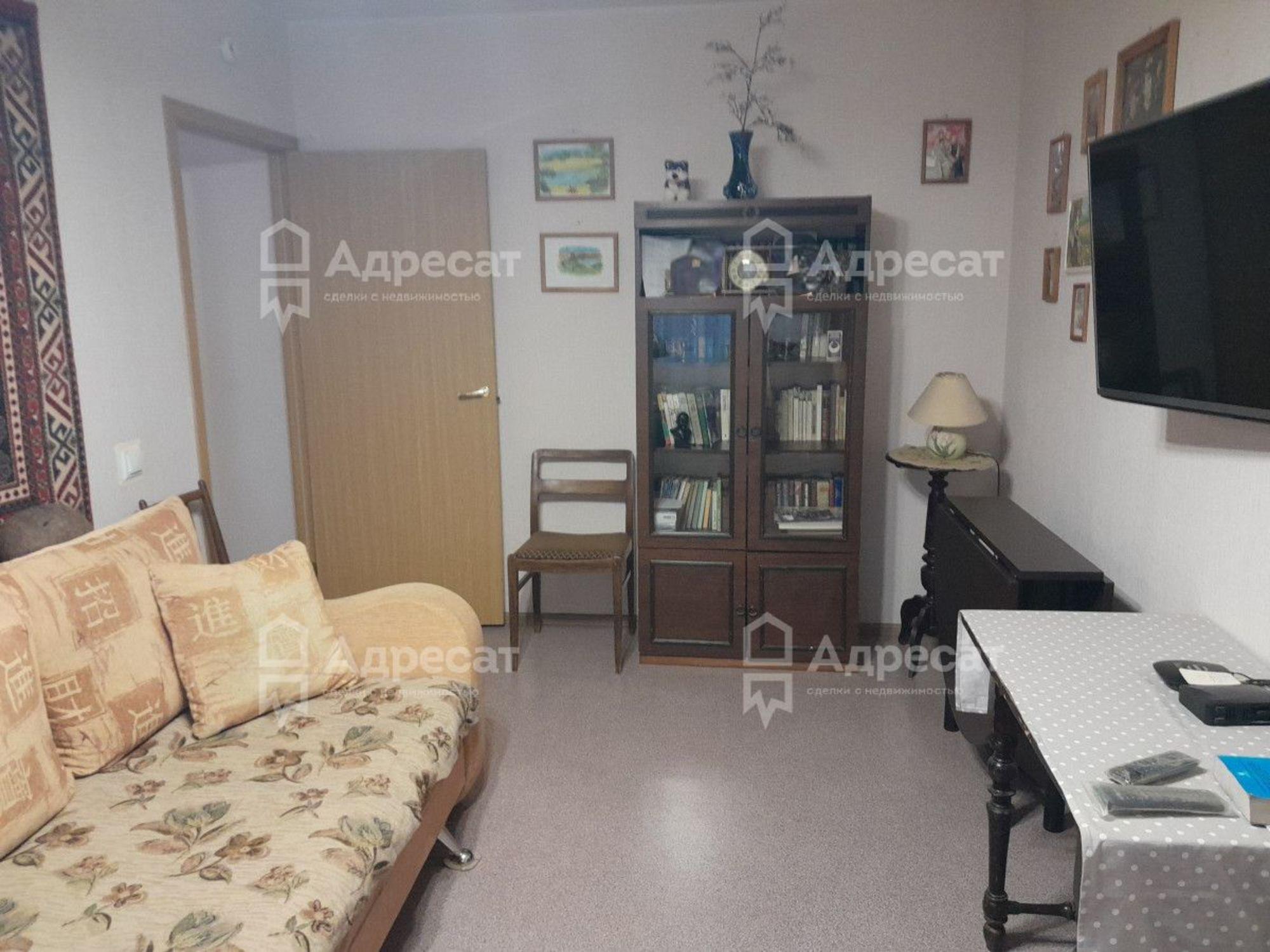 Купить квартиру за 4 499 900 рублей на ул. Комарова,  д.74