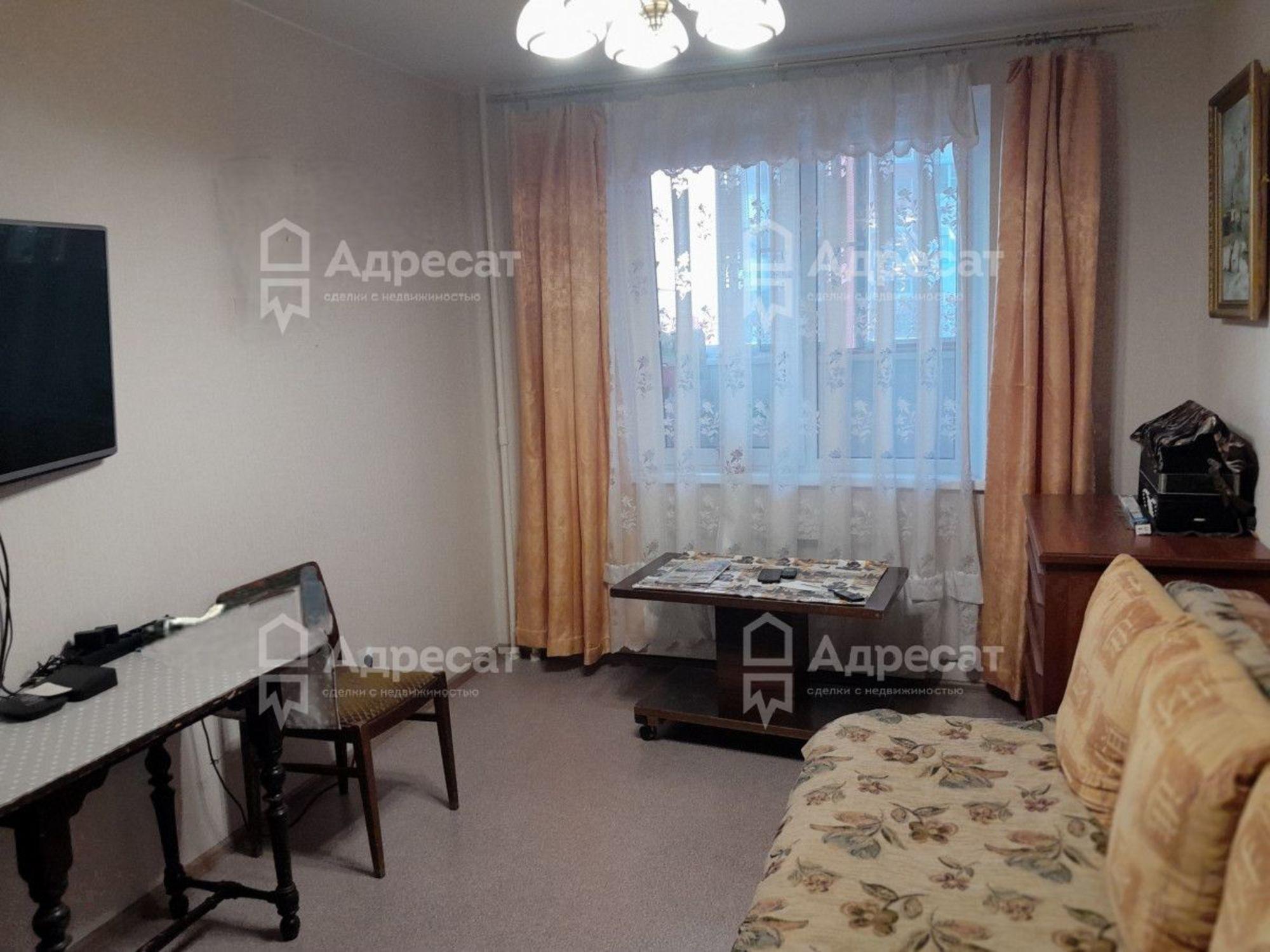 Купить квартиру за 4 499 900 рублей на ул. Комарова,  д.74