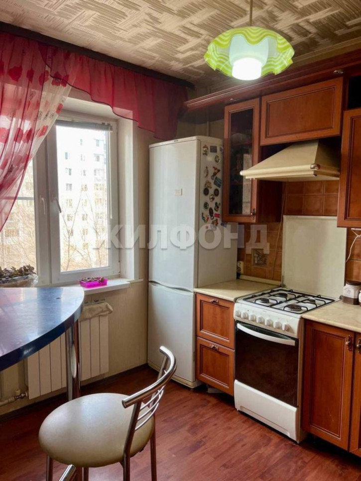 2-комн квартира Переверткина улица, д.35 2-комн квартира Переверткина улица, д.35