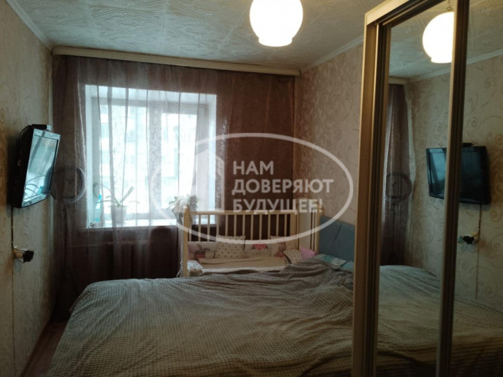 3-комн квартира улица Оборина, 2