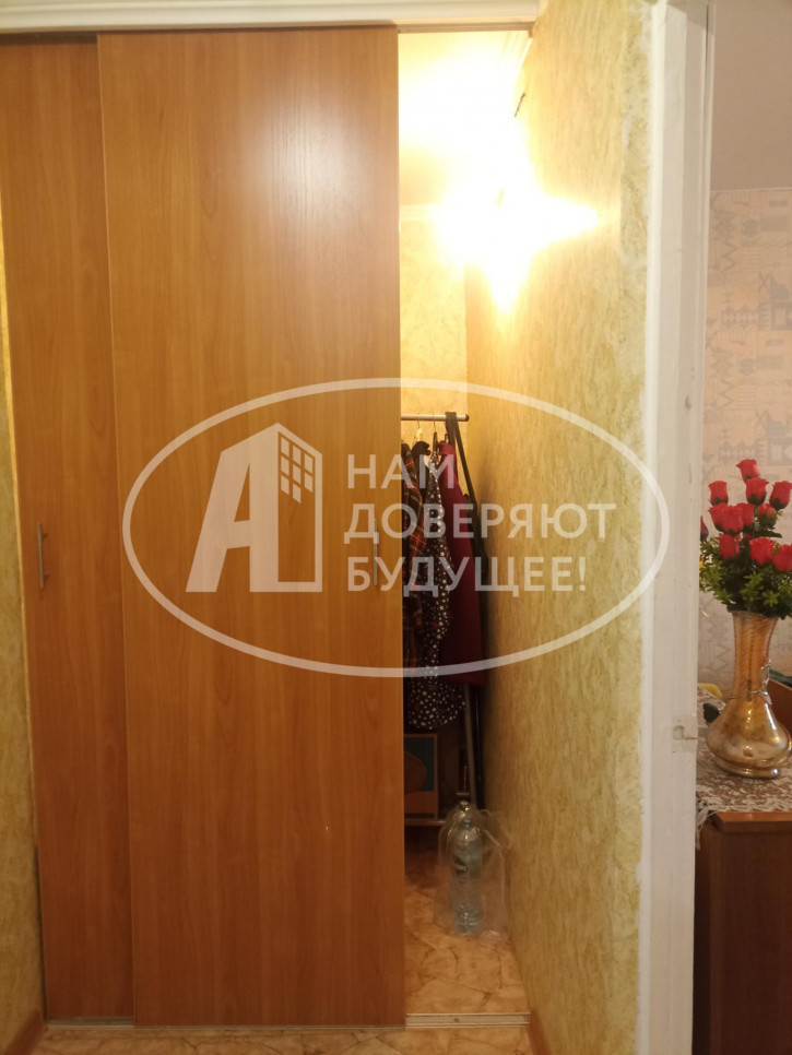 2-комн квартира улица Гайдара, 13