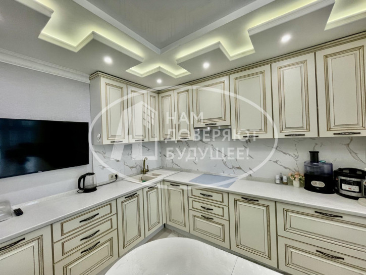 2-комн квартира улица Луначарского, 99