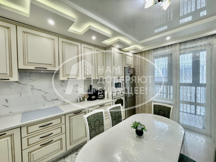 2-комн квартира улица Луначарского, 99