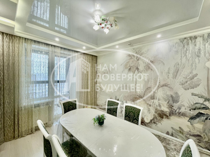 2-комн квартира улица Луначарского, 99