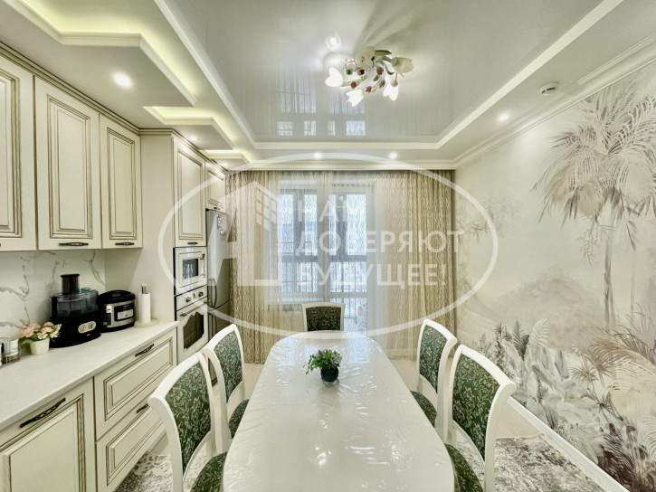 2-комн квартира улица Луначарского, 99