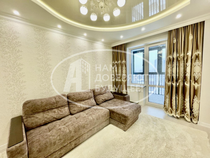 2-комн квартира улица Луначарского, 99