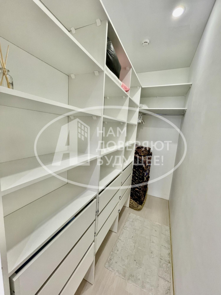 2-комн квартира улица Луначарского, 99