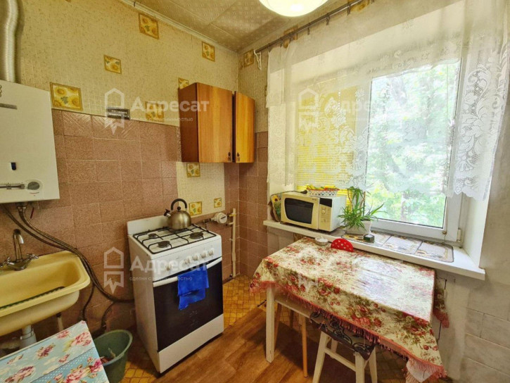 3-комн квартира пр-кт. Университетский,  д.76