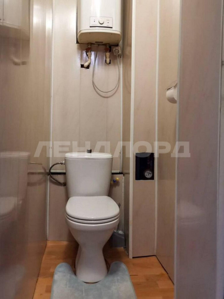 2-комн квартира улица Думенко, 13Д