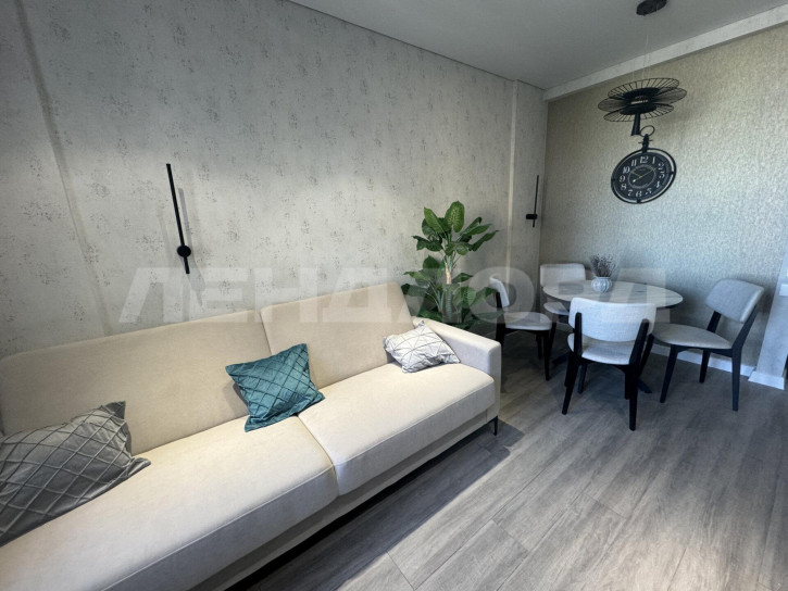 2-комн квартира улица Ларина, 45с6