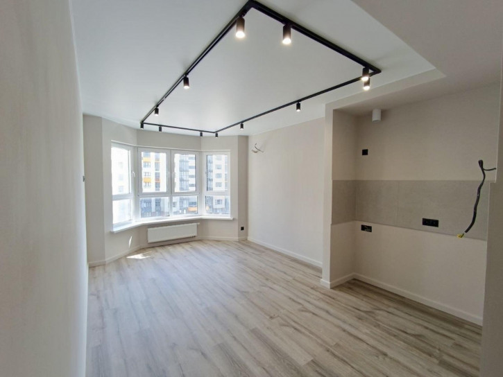 2-комн квартира улица Крылова, 13к3