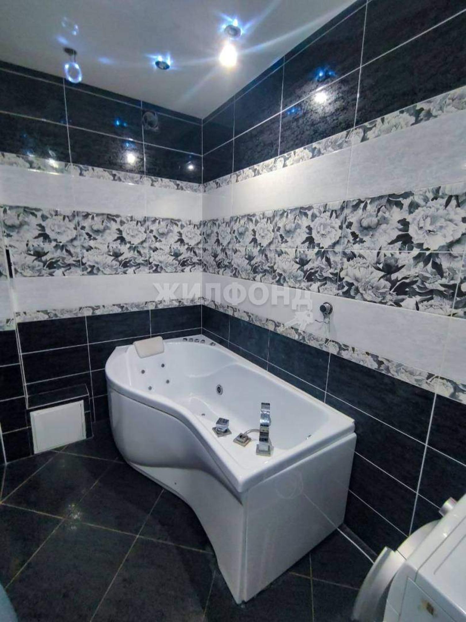 Купить квартиру за 12 000 000 рублей на Северный микрорайон, д.5