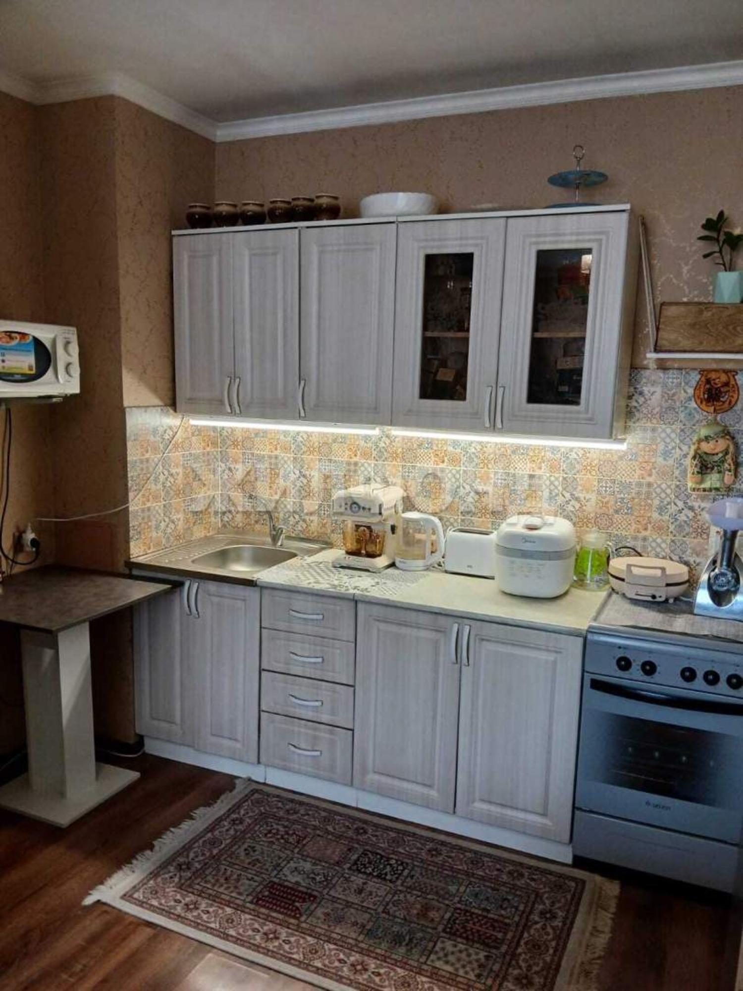 Купить студию за 4 300 000 рублей на Плахотного улица, д.53