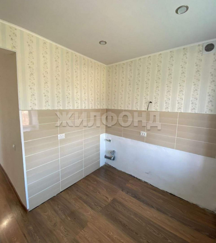 2-комн квартира Школьная улица, д.16