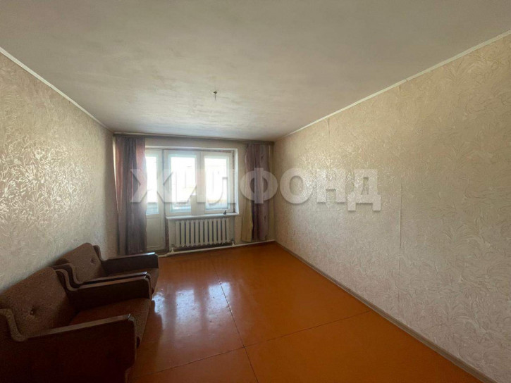 3-комн квартира Октябрьская улица, д.43