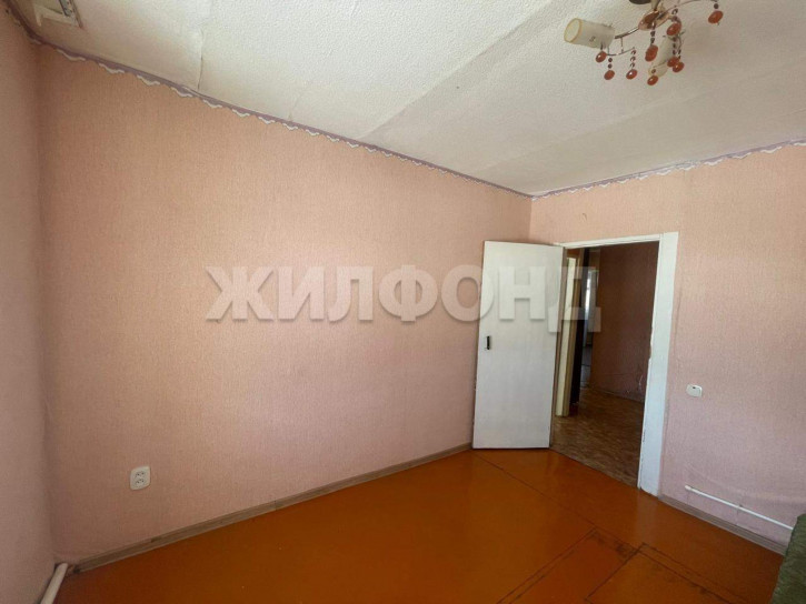 3-комн квартира Октябрьская улица, д.43