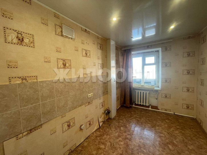 3-комн квартира Октябрьская улица, д.43