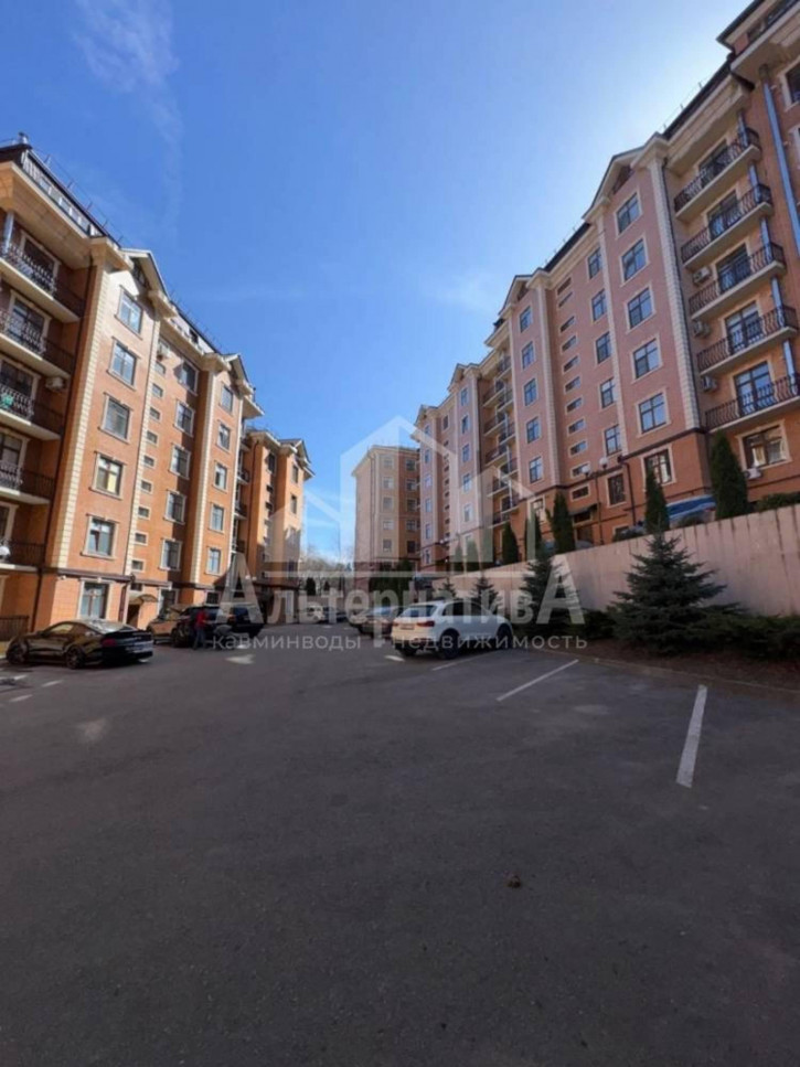 3-комн квартира Парковая ул.