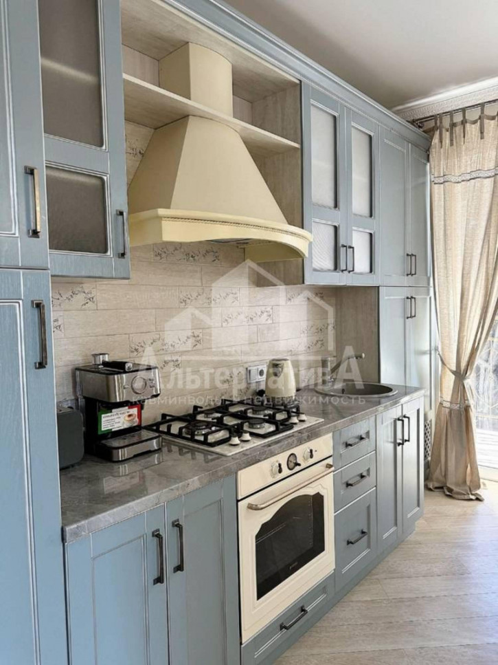 3-комн квартира 40 лет Октября ул.