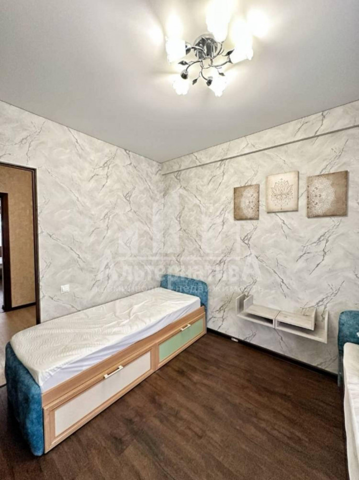 3-комн квартира Цандера проезд